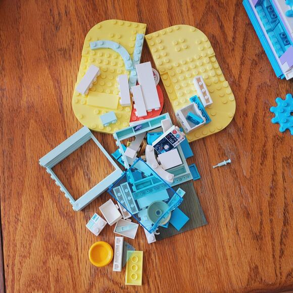 Lego Girl Friends, Frozen Miscellaneous Pieces Large Lot 2 lb  Lego - Picture 2 of 6